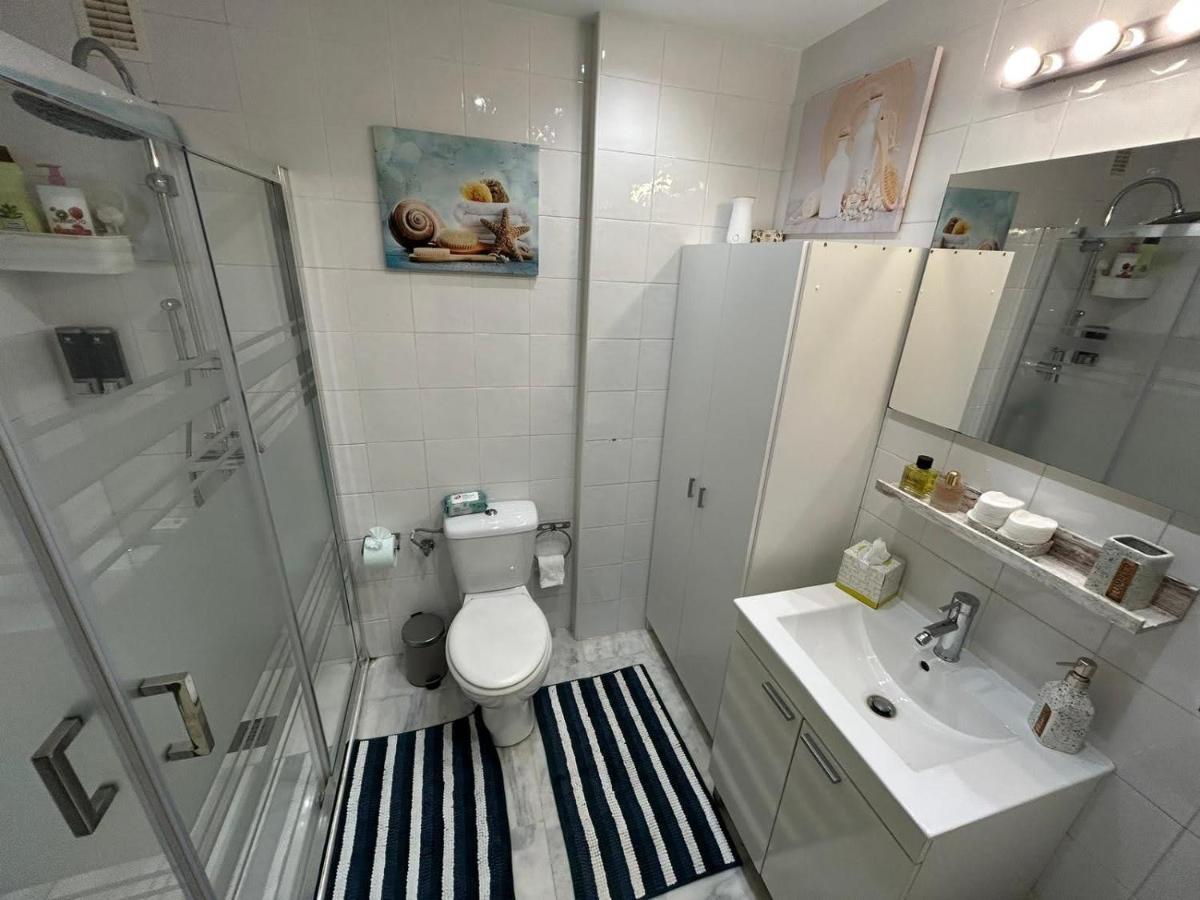 Apartamento Suite Torre Alta Parking Gratis Seville Luaran gambar